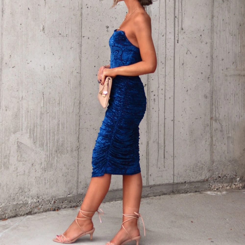 Vici Navy strapless drape velvet midi dress